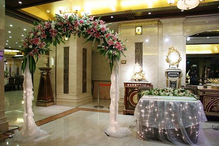 ���չ���